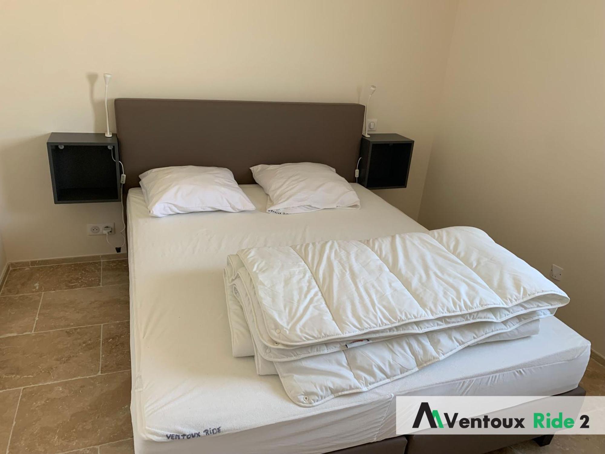 Ventoux Ride Apartment Malaucène Стая снимка