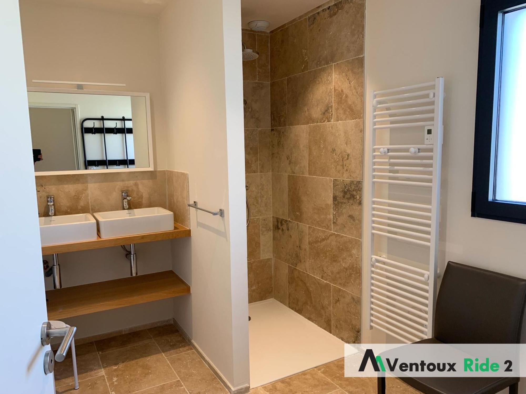 Ventoux Ride Apartment Malaucène Стая снимка
