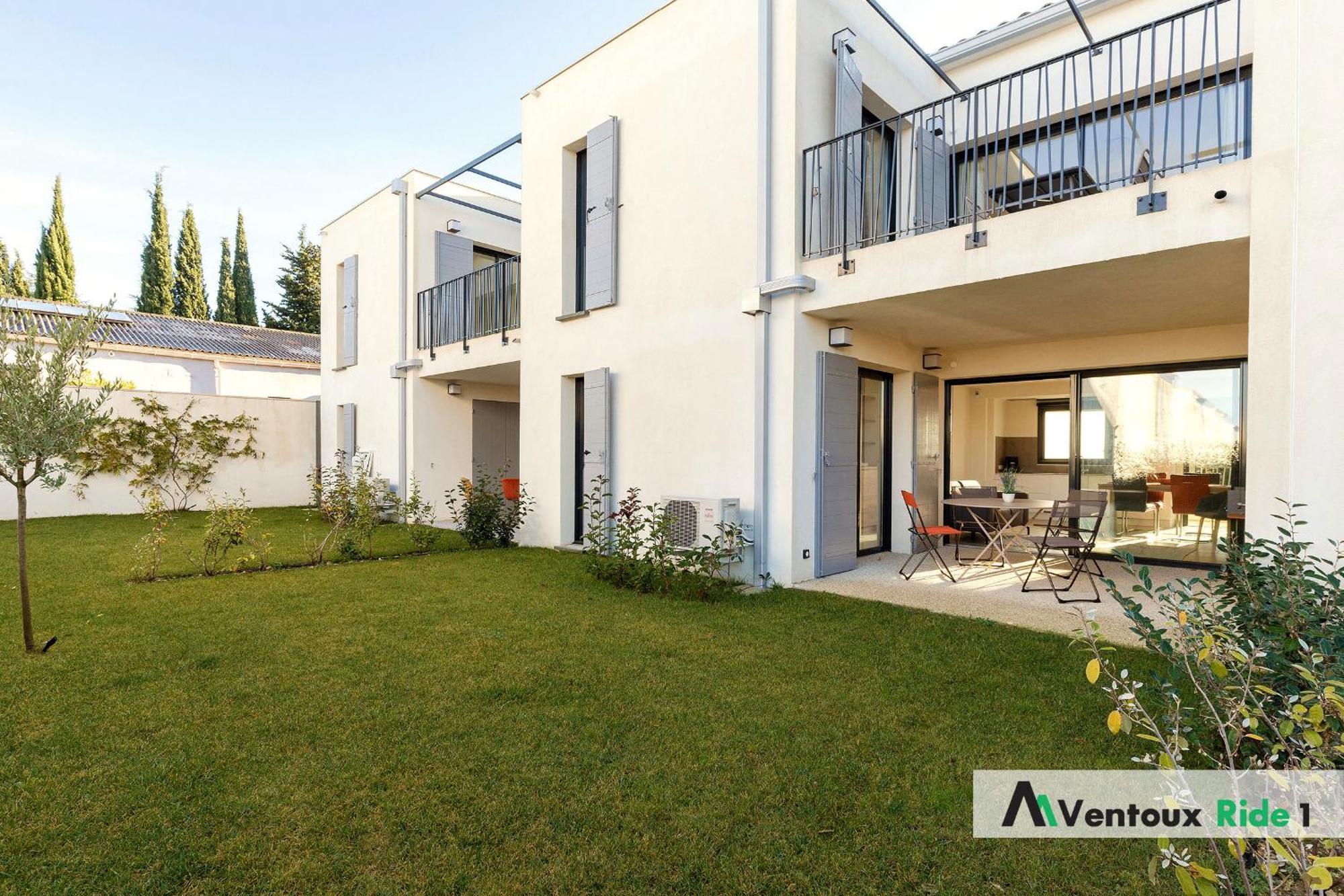 Ventoux Ride Apartment Malaucène Стая снимка