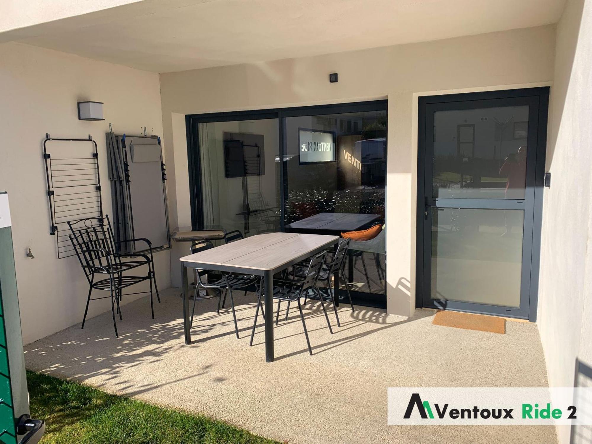 Ventoux Ride Apartment Malaucène Стая снимка